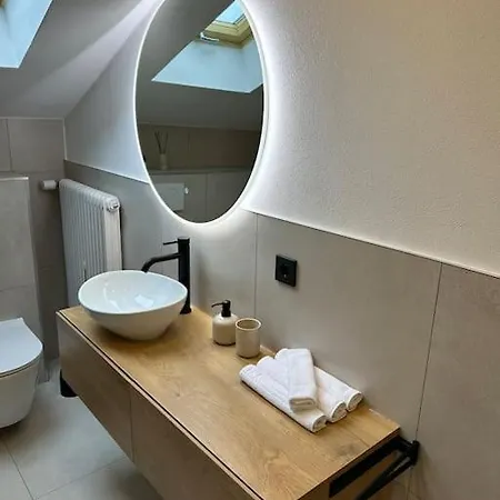 Alpentraum: Luxuswohnung Mit Atemberaubendem Blick דירה